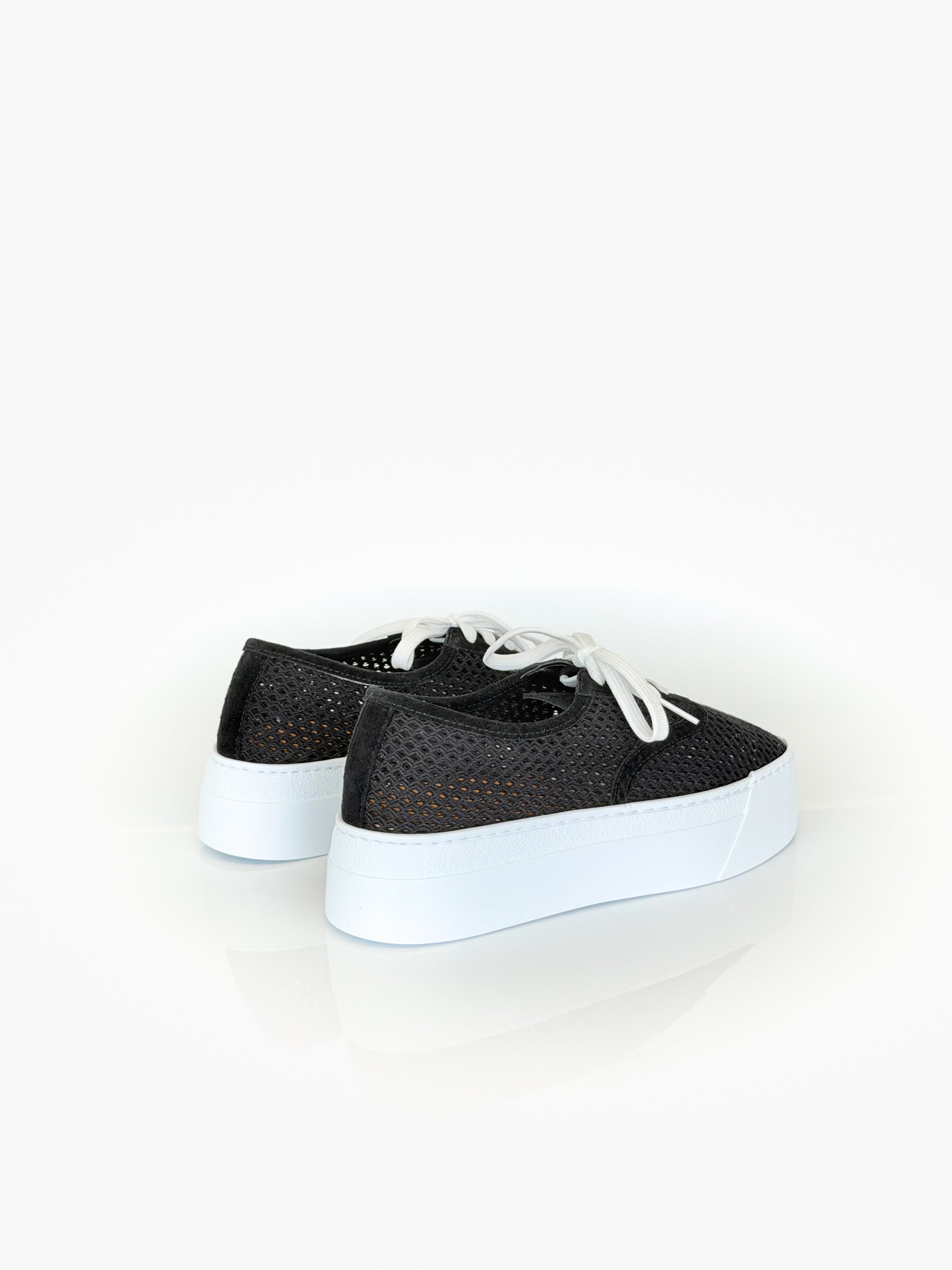 Nuvola Black